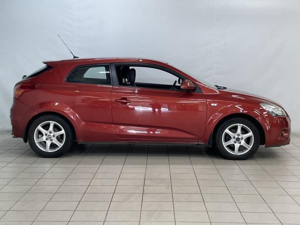Kia Ceed I с пробегом 2008 года, цена 685 000 рублей, 200162 км, хэтчбек, Автокод Объявления