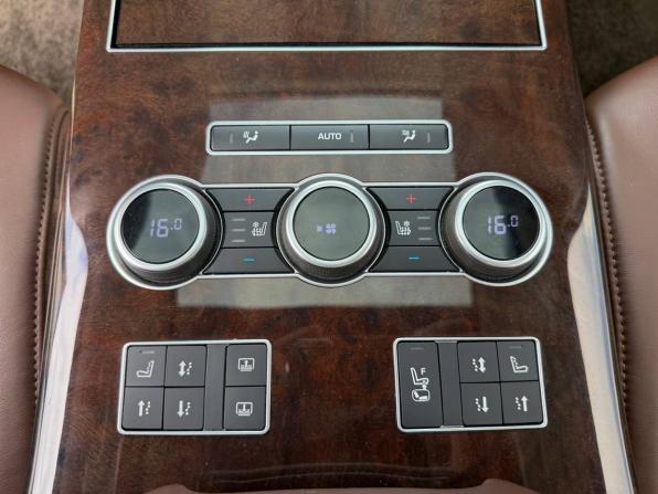 Land Rover Range Rover IV с пробегом 2017 года, цена 3 655 000 рублей, 241410 км, внедорожник, Автокод Объявления