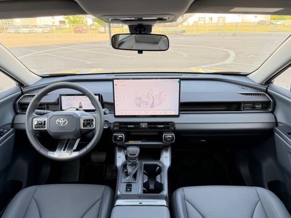 Toyota RAV4 VI (XA60) с пробегом 2026 года, цена 4 000 000 рублей, 25 км, внедорожник, Автокод Объявления