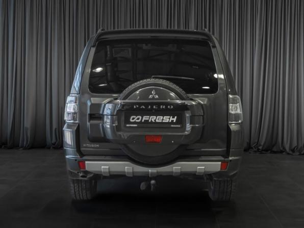 Mitsubishi Pajero IV Рестайлинг 1 с пробегом 2012 года, цена 1 949 000 рублей, 251208 км, внедорожник, Автокод Объявления
