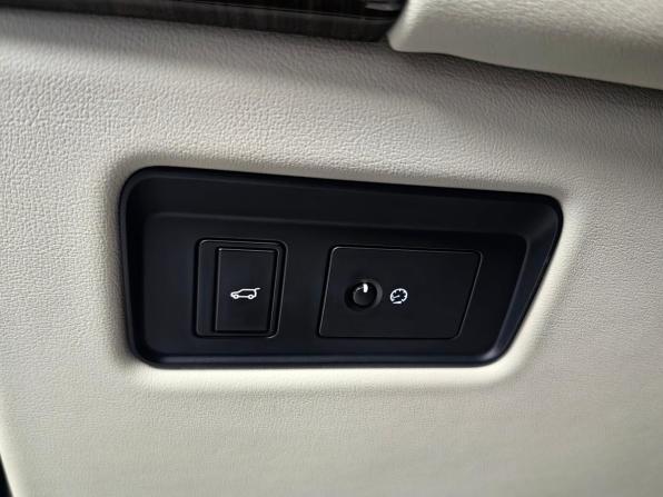 Land Rover Range Rover Sport II с пробегом 2016 года, цена 3 333 000 рублей, 135632 км, внедорожник, Автокод Объявления