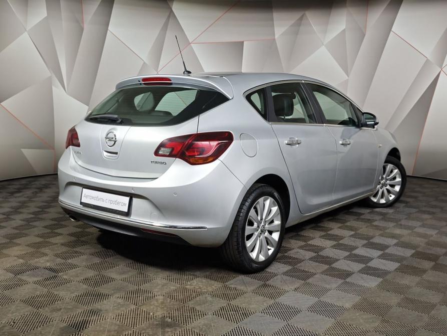 Opel Astra J Рестайлинг Москва  - изображение 2