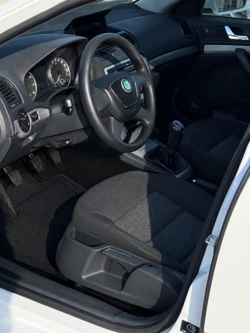 Skoda Octavia II (A5) Рестайлинг Набережные Челны  - изображение 13