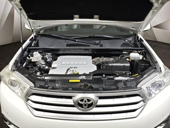 Toyota Highlander II (XU40) Рестайлинг с пробегом 2013 года, цена 1 743 000 рублей, 328084 км, внедорожник, Автокод Объявления