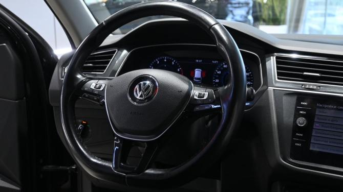 Volkswagen Tiguan II с пробегом 2018 года, цена 2 850 000 рублей, 123761 км, внедорожник, Автокод Объявления