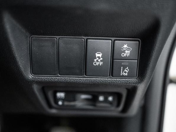Honda Stepwgn V Рестайлинг с пробегом 2018 года, цена 2 290 000 рублей, 71529 км, минивэн, Автокод Объявления