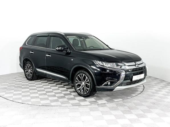 Mitsubishi Outlander III Рестайлинг 2 с пробегом 2018 года, цена 2 131 400 рублей, 233616 км, внедорожник, Автокод Объявления