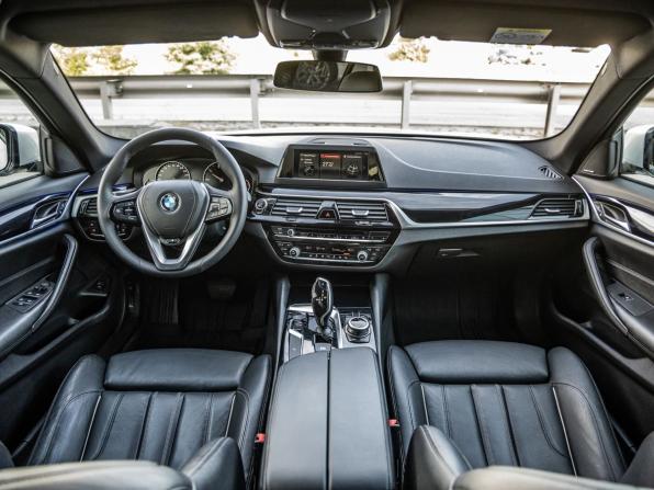 BMW 5 серии VII (G30/G31/G38) с пробегом 2017 года, цена 3 318 000 рублей, 91038 км, седан, Автокод Объявления