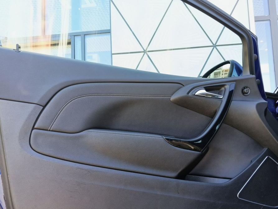 Opel Astra J Рестайлинг Москва  - изображение 11