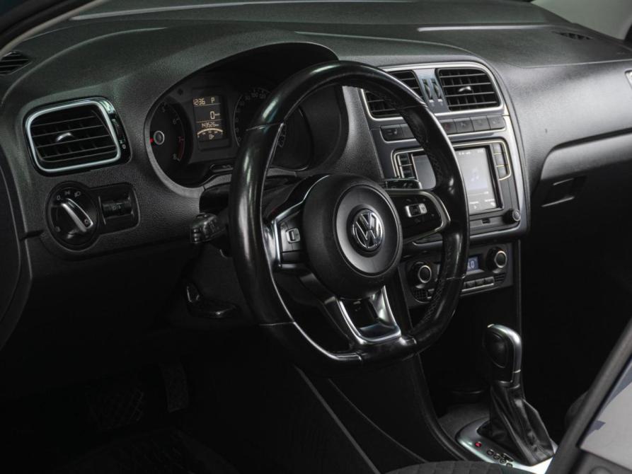 Volkswagen Polo V Рестайлинг Тюмень  - изображение 14