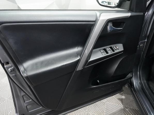 Toyota RAV4 IV (XA40) Рестайлинг с пробегом 2016 года, цена 1 871 000 рублей, 163000 км, внедорожник, Автокод Объявления