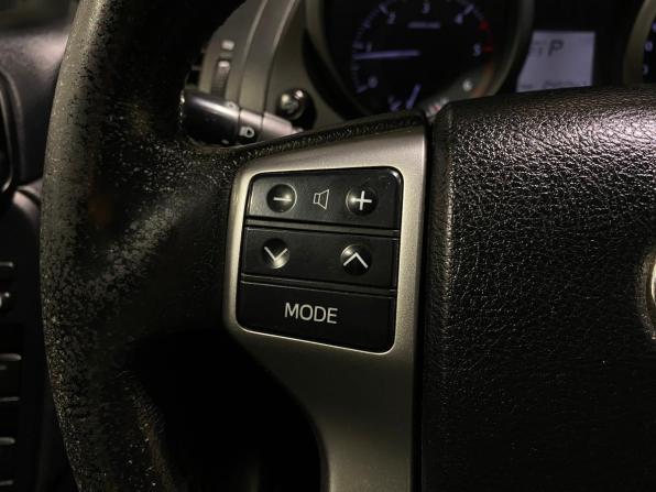 Toyota Land Cruiser Prado 150 Series Рестайлинг 1 с пробегом 2014 года, цена 2 850 000 рублей, 245081 км, внедорожник, Автокод Объявления
