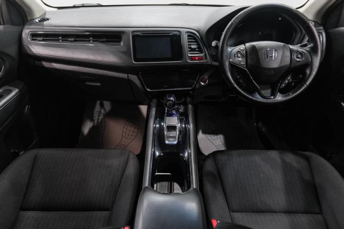 Honda Vezel I с пробегом 2014 года, цена 1 399 000 рублей, 165700 км, внедорожник, Автокод Объявления