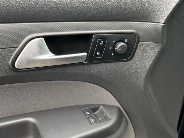Volkswagen Caddy III Рестайлинг с пробегом 2014 года, цена 1 330 000 рублей, 247393 км, компактвэн, Автокод Объявления