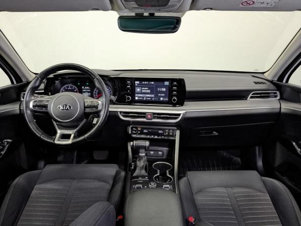 Kia K5 III с пробегом 2021 года, цена 2 270 000 рублей, 67433 км, седан, Автокод Объявления