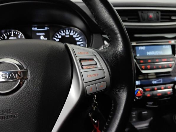 Nissan Qashqai II с пробегом 2018 года, цена 1 545 000 рублей, 140992 км, внедорожник, Автокод Объявления