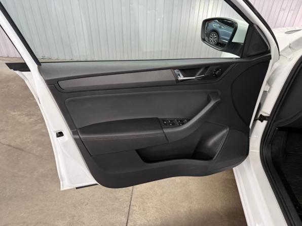 Skoda Rapid II с пробегом 2020 года, цена 1 597 000 рублей, 127158 км, лифтбек, Автокод Объявления