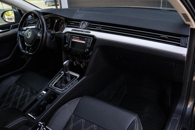 Volkswagen Passat B8 с пробегом 2016 года, цена 1 670 000 рублей, 266958 км, универсал, Автокод Объявления