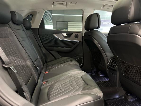 Hongqi HS5 I Рестайлинг с пробегом 2024 года, цена 3 360 000 рублей, 31589 км, внедорожник, Автокод Объявления
