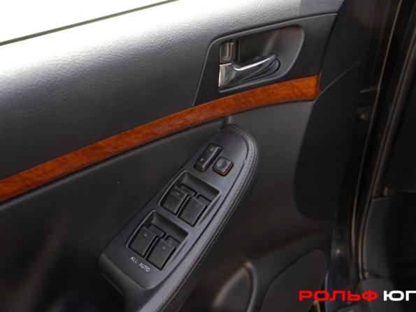 Toyota Avensis II Рестайлинг с пробегом 2006 года, цена 658 000 рублей, 290050 км, седан, Автокод Объявления