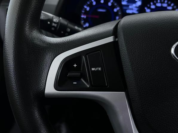 Hyundai Solaris I Рестайлинг с пробегом 2014 года, цена 925 000 рублей, 123273 км, седан, Автокод Объявления