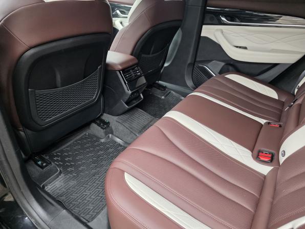 Geely Monjaro I с пробегом 2023 года, цена 3 400 000 рублей, 57005 км, внедорожник, Автокод Объявления