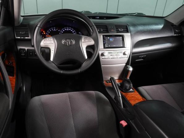 Toyota Camry VI (XV40) Рестайлинг с пробегом 2009 года, цена 899 030 рублей, 301683 км, седан, Автокод Объявления