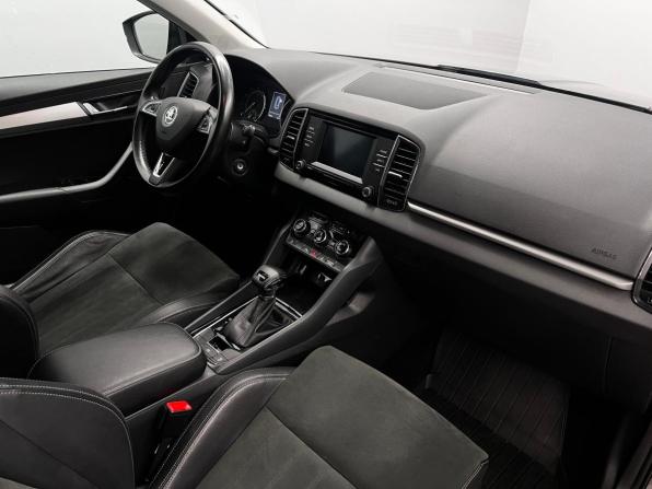 Skoda Karoq I с пробегом 2020 года, цена 2 185 000 рублей, 110564 км, внедорожник, Автокод Объявления