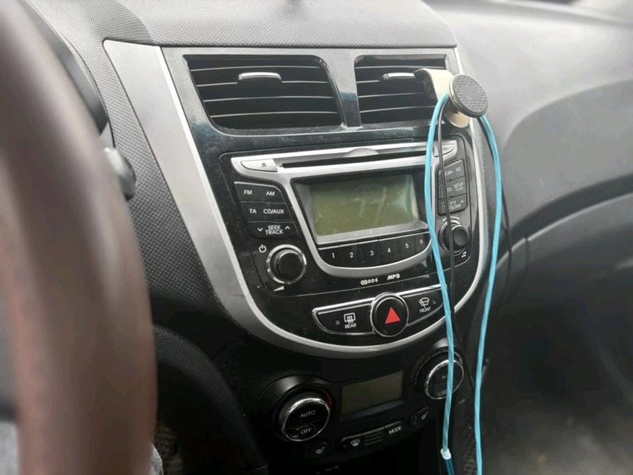 Hyundai Solaris I Москва  - изображение 4