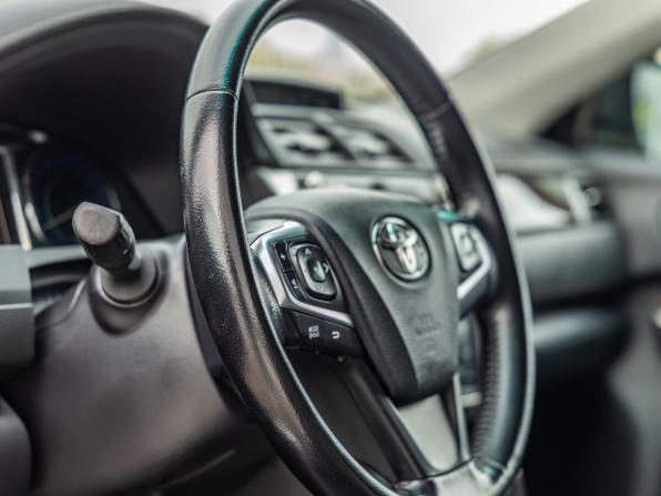 Toyota Camry VII (XV50) Рестайлинг с пробегом 2015 года, цена 2 098 000 рублей, 181000 км, седан, Автокод Объявления