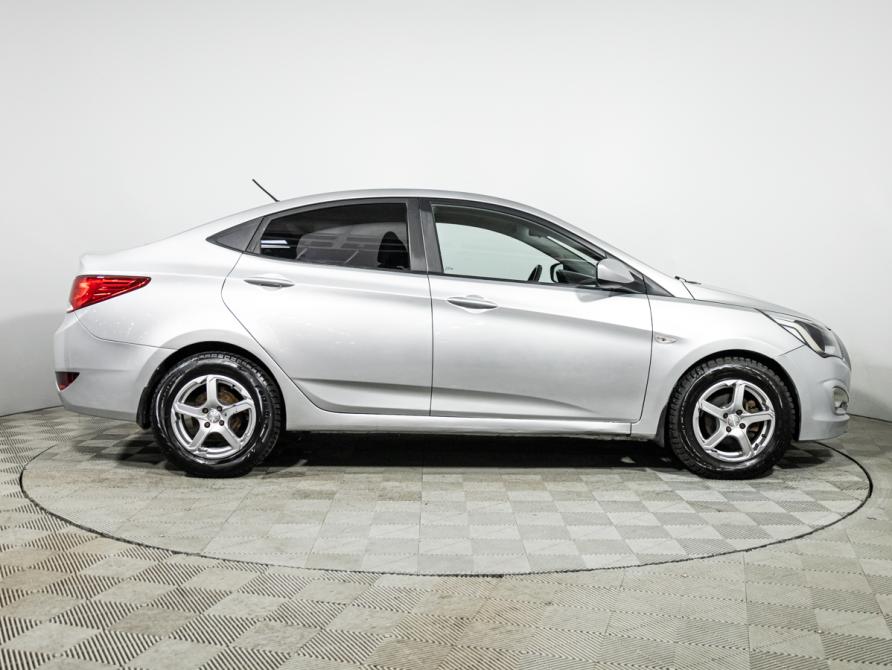 Hyundai Solaris I Рестайлинг Санкт-Петербург  - изображение 4