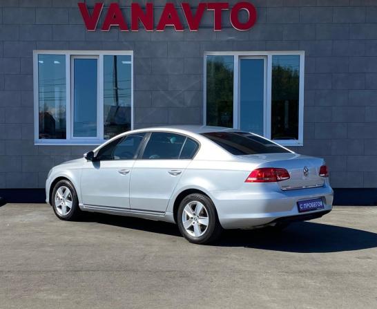 Volkswagen Passat B7 с пробегом 2011 года, цена 915 000 рублей, 226400 км, седан, Автокод Объявления