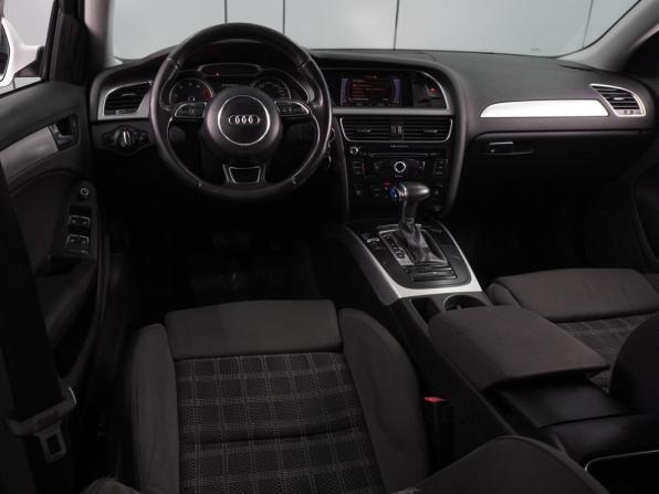 Audi A4 IV (B8) Рестайлинг с пробегом 2012 года, цена 1 199 000 рублей, 304748 км, седан, Автокод Объявления