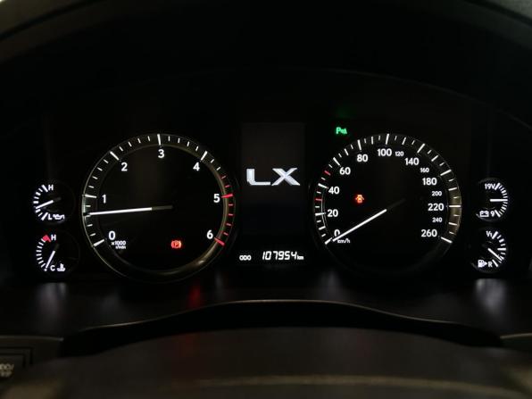 Lexus LX III Рестайлинг 2 с пробегом 2017 года, цена 7 699 000 рублей, 107954 км, внедорожник, Автокод Объявления