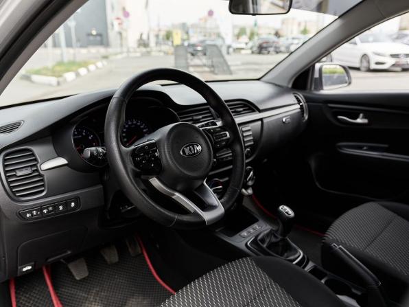 Kia Rio IV с пробегом 2018 года, цена 1 168 000 рублей, 151830 км, хэтчбек, Автокод Объявления