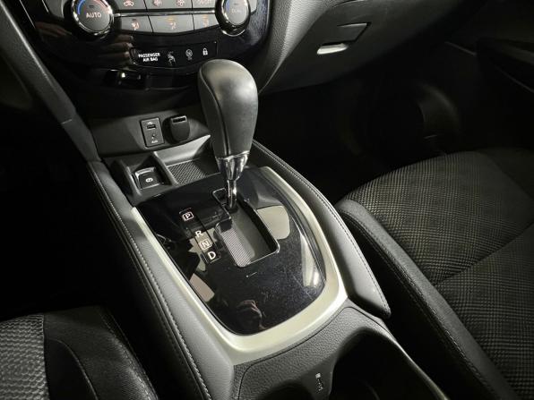 Nissan Qashqai II с пробегом 2015 года, цена 1 717 000 рублей, 57598 км, внедорожник, Автокод Объявления
