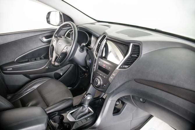 Hyundai Santa Fe III Рестайлинг с пробегом 2017 года, цена 2 299 000 рублей, 230156 км, внедорожник, Автокод Объявления