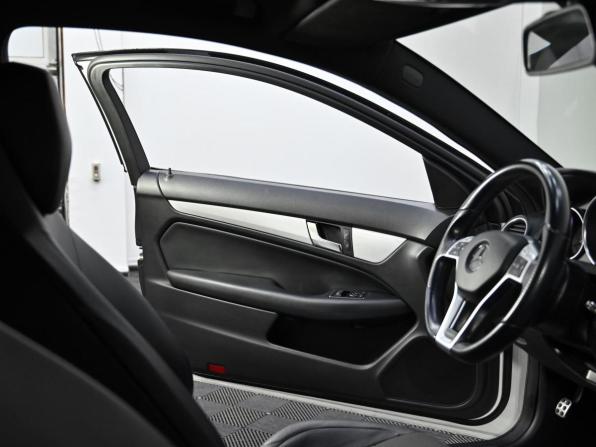 Mercedes-Benz C-Класс III (W204) Рестайлинг с пробегом 2012 года, цена 1 299 000 рублей, 148000 км, купе, Автокод Объявления