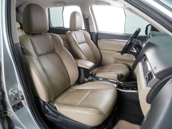 Mitsubishi Outlander III Рестайлинг 3 с пробегом 2020 года, цена 2 499 000 рублей, 117008 км, внедорожник, Автокод Объявления