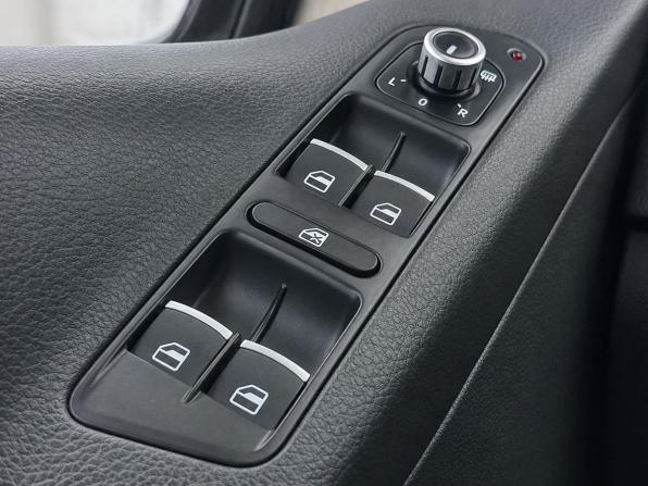 Volkswagen Tiguan I Рестайлинг с пробегом 2011 года, цена 1 039 000 рублей, 252775 км, внедорожник, Автокод Объявления