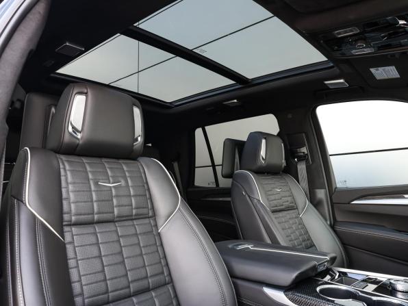 Cadillac Escalade-V I Рестайлинг с пробегом 2025 года, цена 25 000 000 рублей, 7834 км, внедорожник, Автокод Объявления