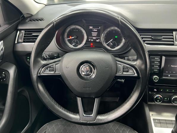 Skoda Octavia III (A7) с пробегом 2016 года, цена 1 250 000 рублей, 197550 км, лифтбек, Автокод Объявления