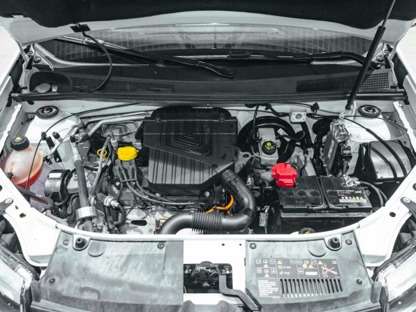 Renault Logan II Рестайлинг с пробегом 2020 года, цена 845 128 рублей, 87005 км, седан, Автокод Объявления