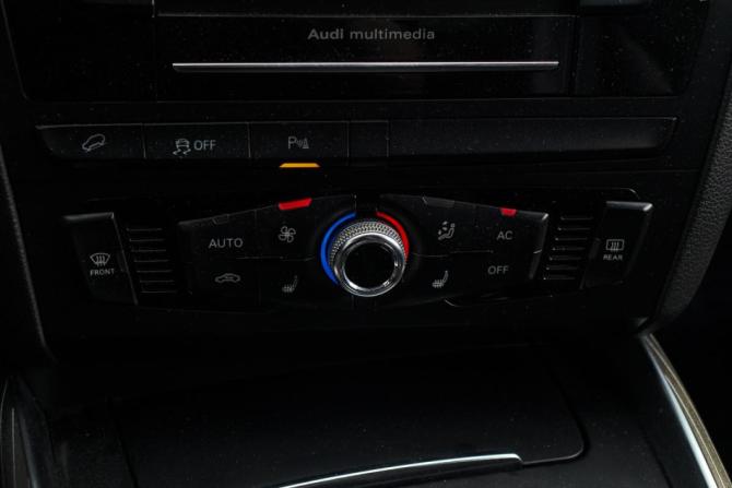 Audi Q5 I (8R) Рестайлинг с пробегом 2014 года, цена 2 350 000 рублей, 239558 км, внедорожник, Автокод Объявления