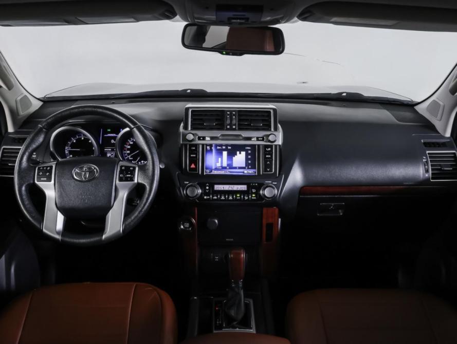 Toyota Land Cruiser Prado 150 Series Рестайлинг 2 Москва  - изображение 17