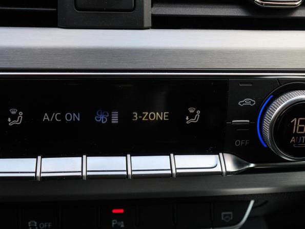 Audi A4 V (B9) с пробегом 2018 года, цена 2 530 000 рублей, 166681 км, седан, Автокод Объявления