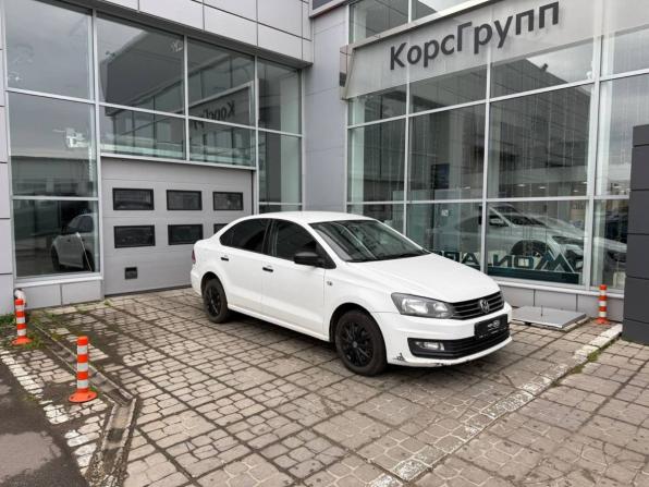 Volkswagen Polo V Рестайлинг с пробегом 2016 года, цена 910 000 рублей, 127117 км, седан, Автокод Объявления