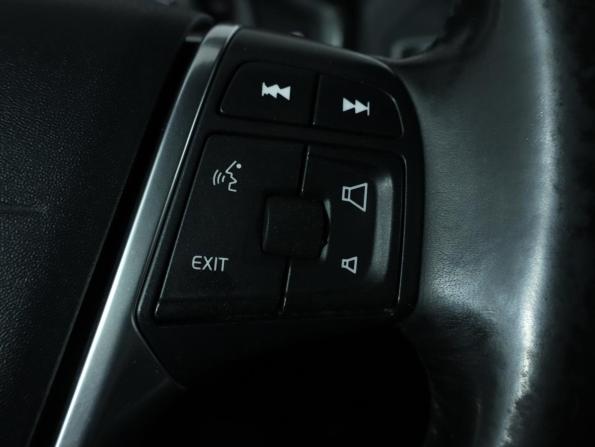 Volvo XC60 I Рестайлинг с пробегом 2016 года, цена 1 899 000 рублей, 216000 км, внедорожник, Автокод Объявления
