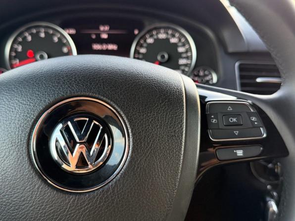 Volkswagen Touareg II с пробегом 2011 года, цена 1 700 000 рублей, 262286 км, внедорожник, Автокод Объявления