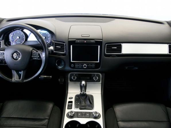 Volkswagen Touareg II с пробегом 2011 года, цена 1 990 000 рублей, 197471 км, внедорожник, Автокод Объявления